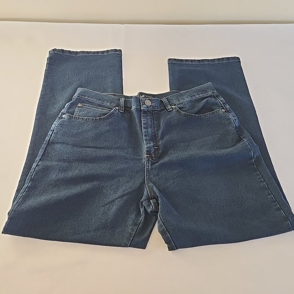 Lee Relaxed Fit 14 Short Womens Jeans Straight Leg Dark Wash Excellent Condition